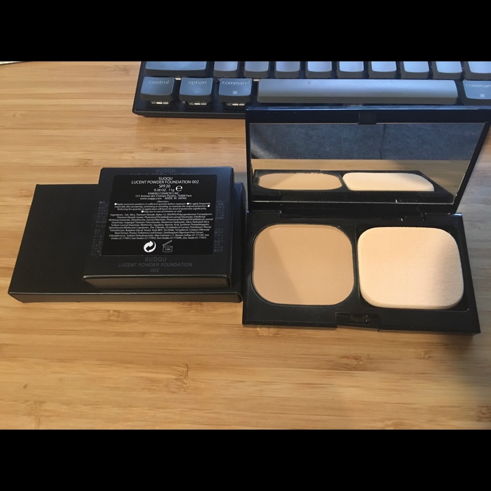 SUQQU compact powder foundation 002